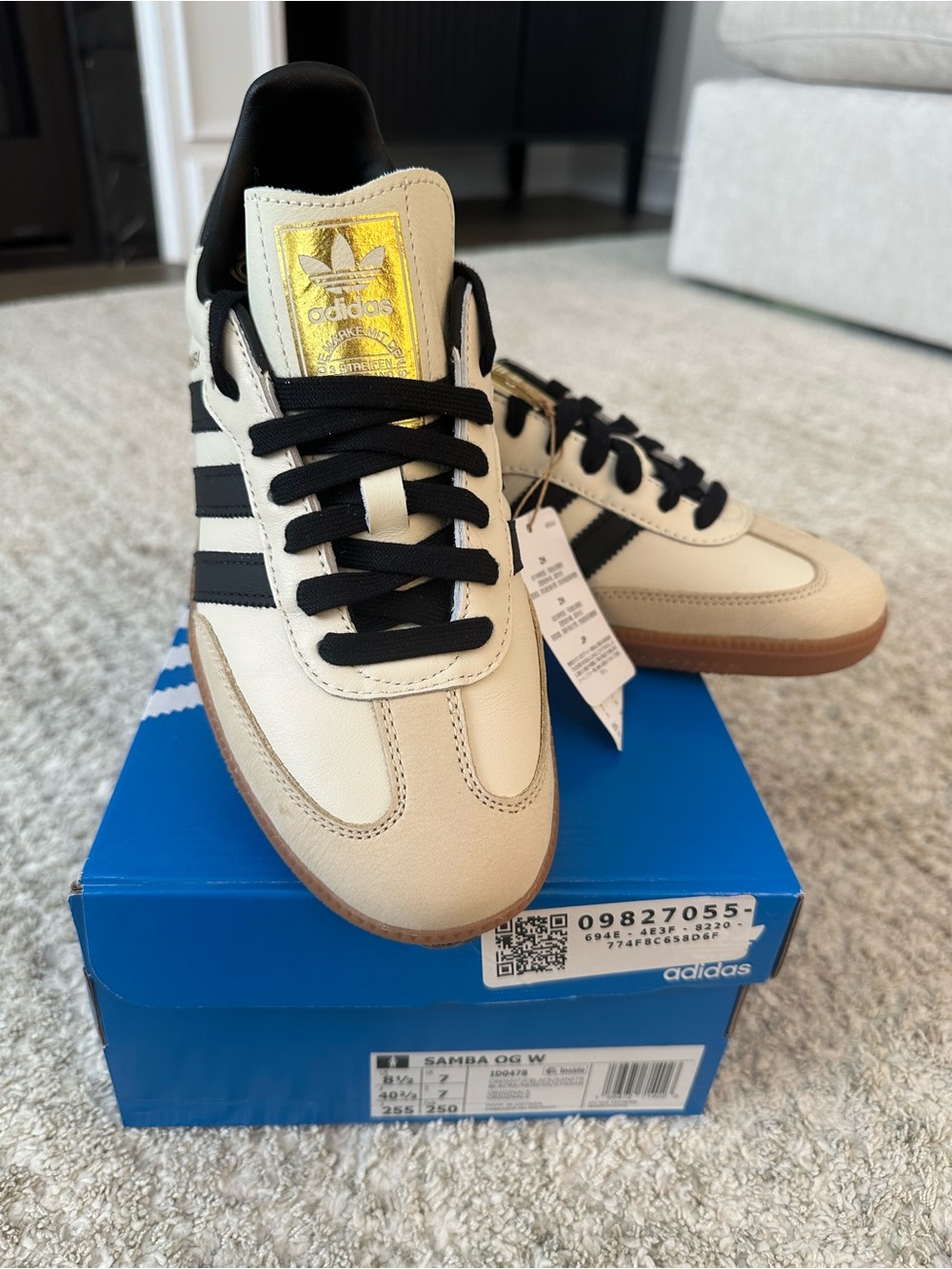Adidas Samba Sneakers - Cream/Black